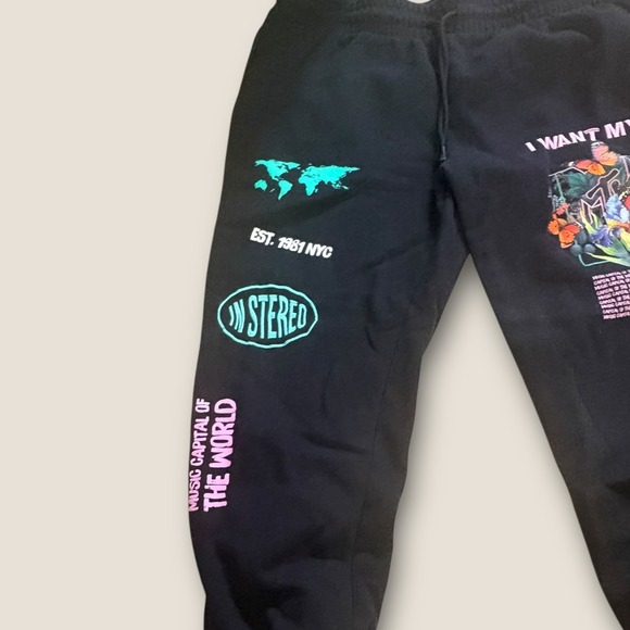 MTV Men's Black Fleece Joggers Sweatpants Activewear Drawstring Pants Graphic - Picture 3 of 4